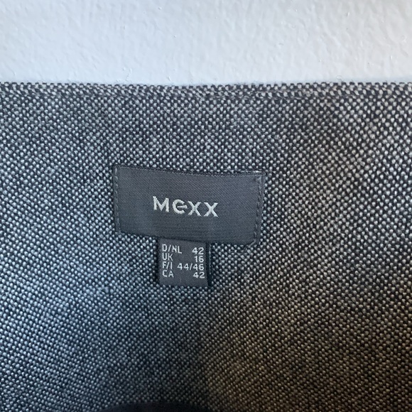 3/$20 Mexx Size 16 Wool Skirt - Picture 5 of 8